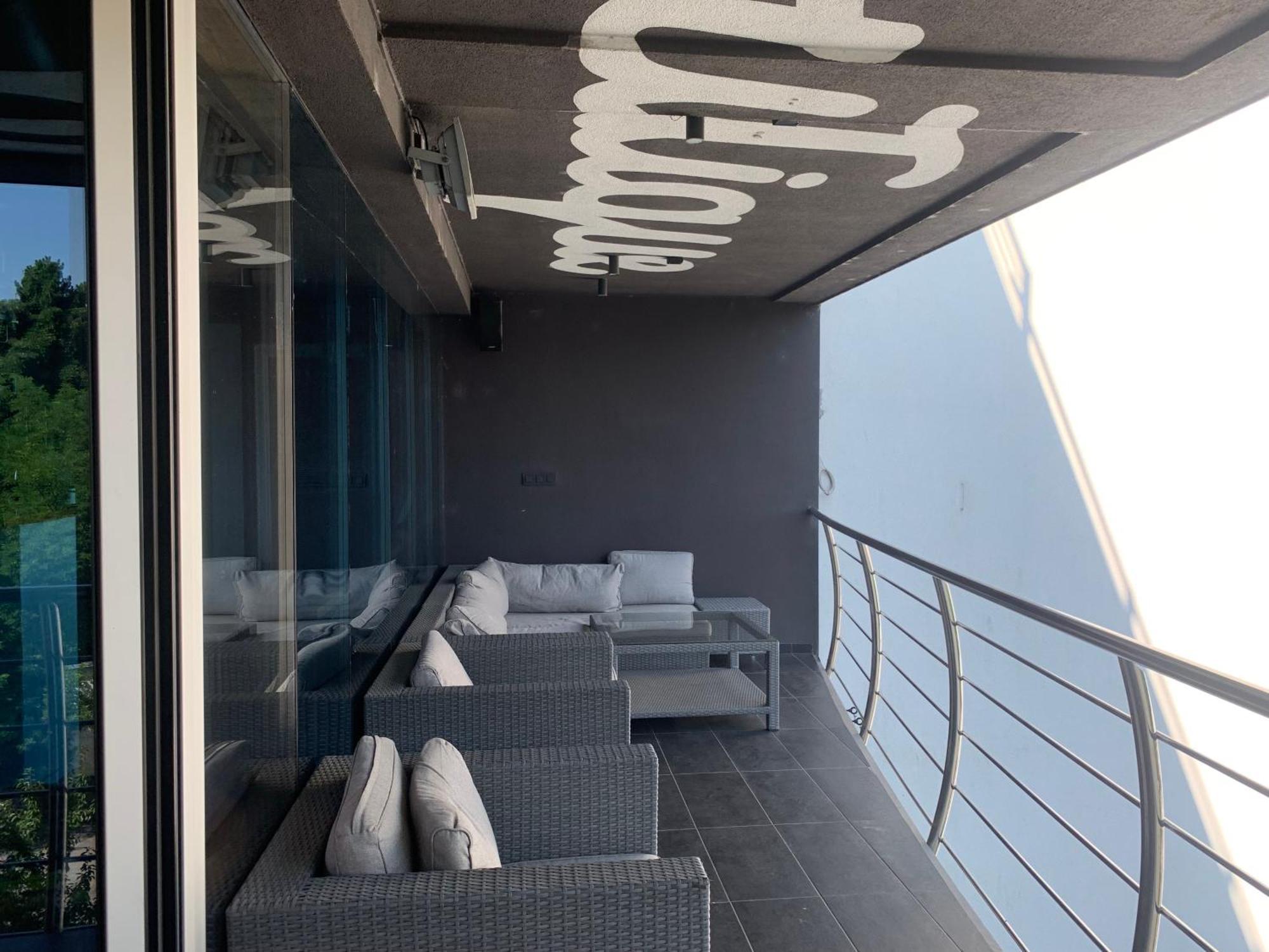 Hotel Alexander'S Νίτρα Εξωτερικό φωτογραφία